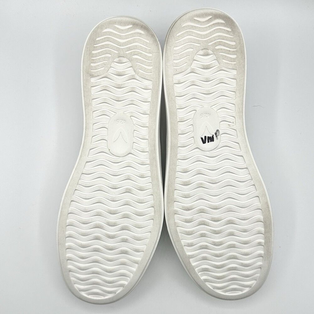 Vivaia Shoe V-Tune Sneakers Women’s 11 White Classic Slip On Comfort - Picture 8 of 11